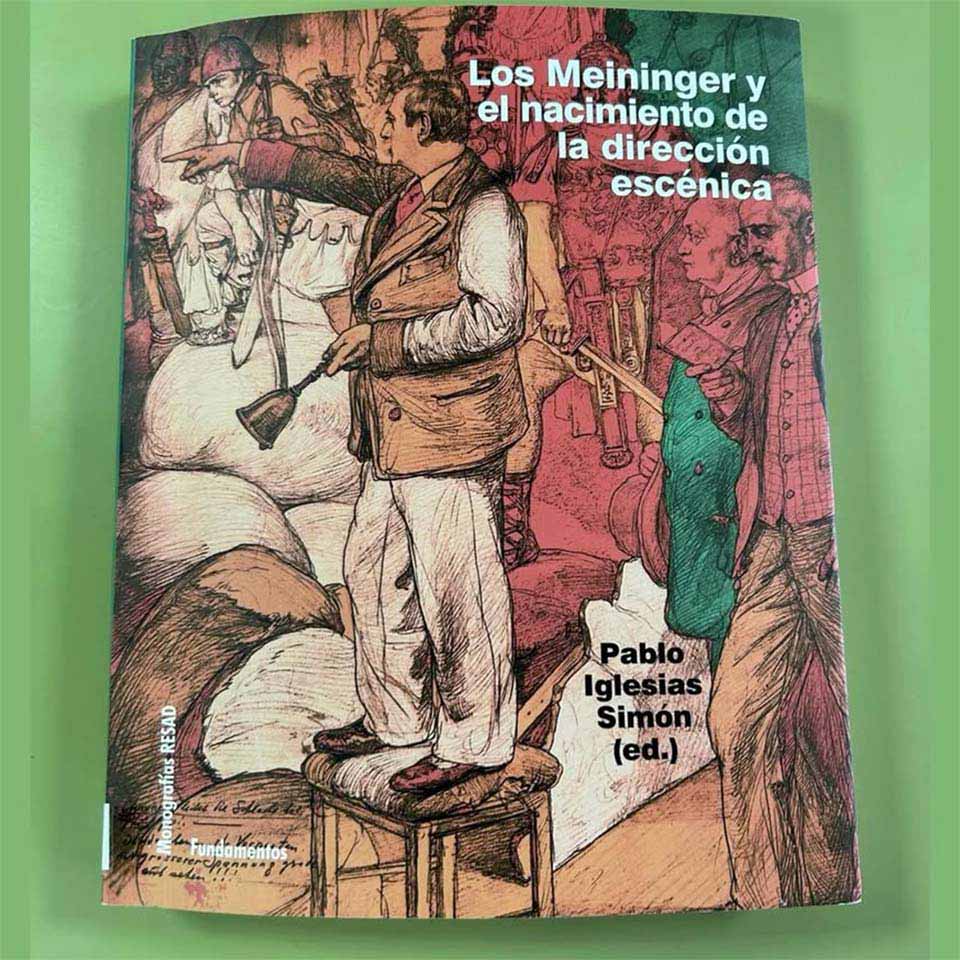 Presentación de libros en el claustro de la ESADV