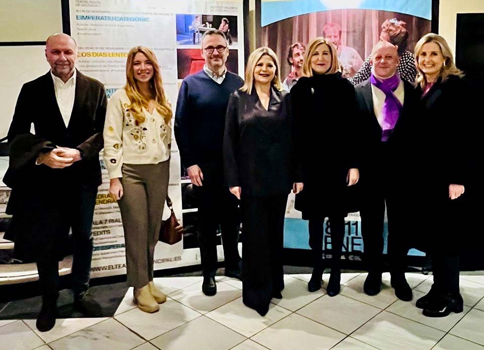 foto: el director del la ESADV, Àngel M. Escutia acompañó a la Consejera de Educación, Cultura y Universidades, Carmen Ortí, y a la directora del ISEACV, Fani Blanch